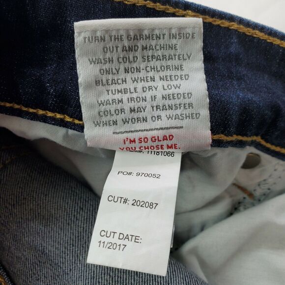 Torrid Women Size 16 Denim Jean Shorts Blue Dark Wash Cuffed Raw Hem Stretch NWT - Picture 9 of 10